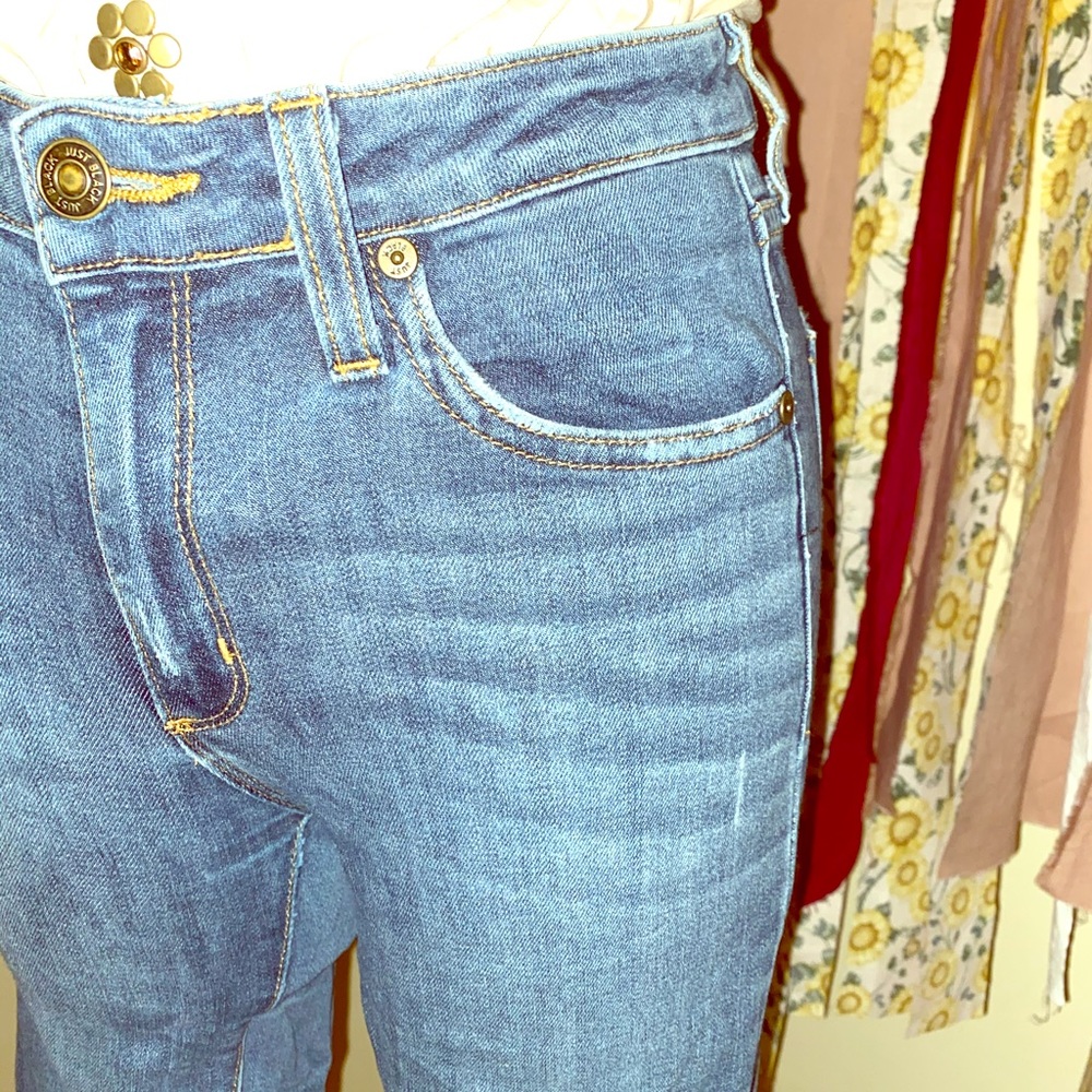 Distressed Just Black Skinny Jeans